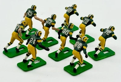 1974-75 Tudor Electric Football Green Bay Packers 9 Players Haiti DJ/Blk Shoes - Image 1 of 4