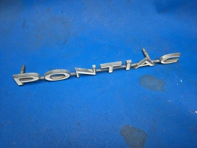 69 PONTIAC LEMANS ГРИЛЬ ЭМБЛЕМА 9796046 OEM ЗАПЧАСТИ - Изображение 1 из 4
