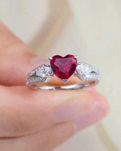 2.25Ct Heart Cut Lab-Created Ruby Solitaire Eternity Wedding Ring 925 Silver - Bild 1 von 3