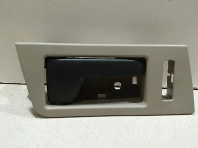 MANIJA PUERTA DELANTERA DERECHA NUEVA PARA FORD ESCAPE 2008-2012 8L8Z7822600AA Foto 1 de 4