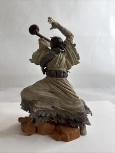 Modellino Star Wars LFL Hasbro Unleashed Tusken Raider 2004 completo al 100% - Foto 1 di 7
