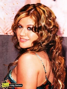 2 SIDED MAGAZINE POSTER~KELLY CLARKSON & OMARION OOP very rare - Picture 1 of 2