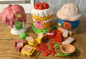 Vintage 1981 Strawberry Shortcake StrawberryLand House Shoppe Replacement Parts - Picture 1 of 10