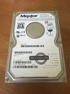 Maxtor DiamondMax 10 200GB SATA150 HDD 6L200M0 / BANC1G10 + Hitachi 1 - TB - Image 1 of 2