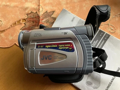 JVC GR-D20E Silber MiniDV Camcorder  *Digitalisieren*  funktionsfähig - Bild 1 von 4