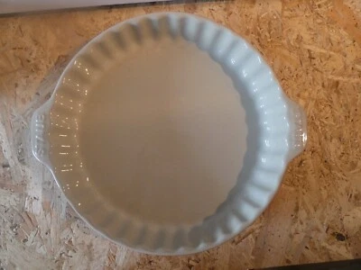 Staub plat moule à tarte , quiche ........ couleur cerise - Photo 1/4