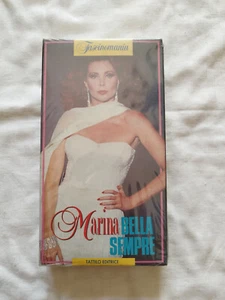 VHS MARINA BELLA SEMPRE FASCINOMANIA RIPA DI MEANA TATTILO EDITRICE SIGILLATA - Imagen 1 de 3