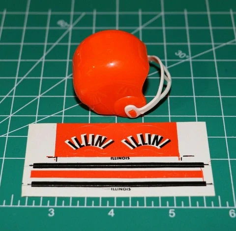 1978 NCAA Vintage Illinois Fighting Illini mini gumball football helmet decal Cover