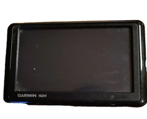 Pre Owned Garmin - Nuvi 1390 Unit & Bundle with Charger  B33 - Picture 1 of 4