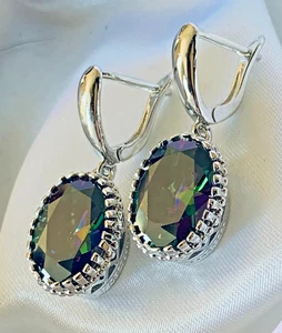 Ohrhänger mit Weißgold-Finish und großen AURORA AB Kristallen IN.GESCHENK.BOX - Bild 1 von 3