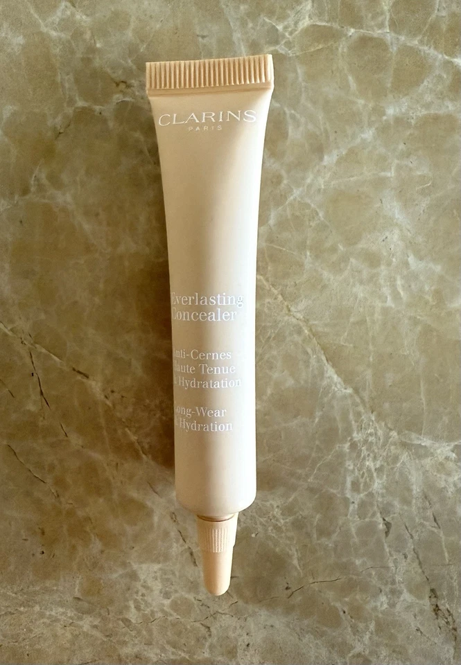 Clarins Everlasting Concealer .4oz 00 VERY LIGHT New - Image 1 of 1