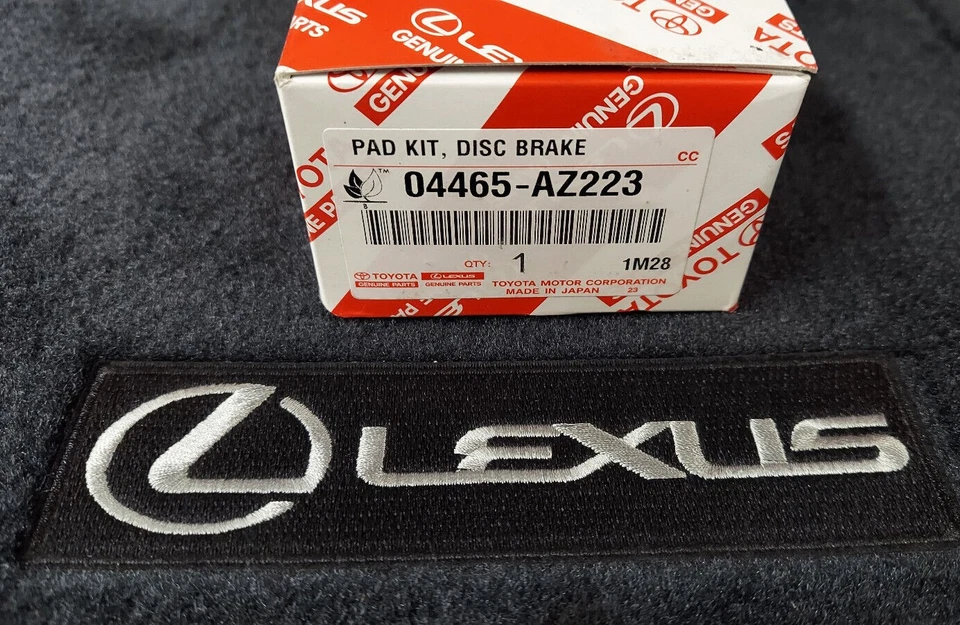 PASTILHAS DE FREIO DIANTEIRAS 2010-2020 TOYOTA PRIUS LEXUS CT200H CERÂMICA FABRICANTE DE EQUIPAMENTO ORIGINAL 04465-AZ223 - Imagem 1 de 1