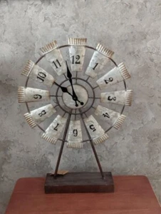 windmill clock - Picture 1 of 1
