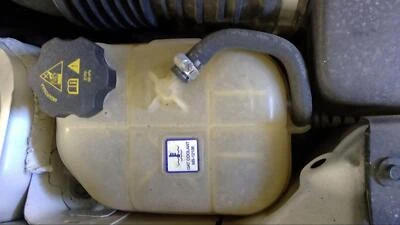 Used Engine Coolant Reservoir fits: 2015 Dodge Dart  Grade A - Imagem 1 de 4