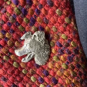 BORDER COLLIE CABEZA DE PELTRE PLATA PIN INSIGNIA BROCHE SOLAPA CAJA DE REGALO CUMPLEAÑOS NAVIDAD - Imagen 1 de 4