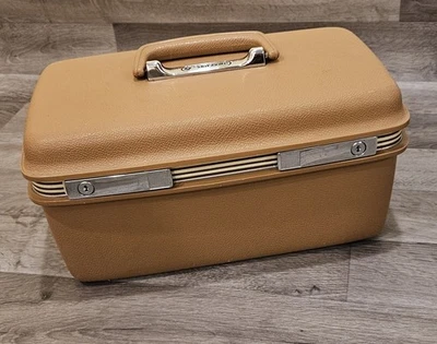 VINTAGE SAMSONITE SHERBROOK Train Case Toiletry Hardshell Tan Brown NO TRAY/KEY - Image 1 of 4