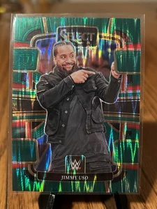 2024 Panini Select WWE WRESTLING CONCOURSE GREEN FLASH PRIZM JIMMY USO #76 - Foto 1 di 2
