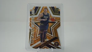 2022-23 Donruss Elite #9 Nidola Jokic Dye Cut Gold Star Status - Bild 1 von 2