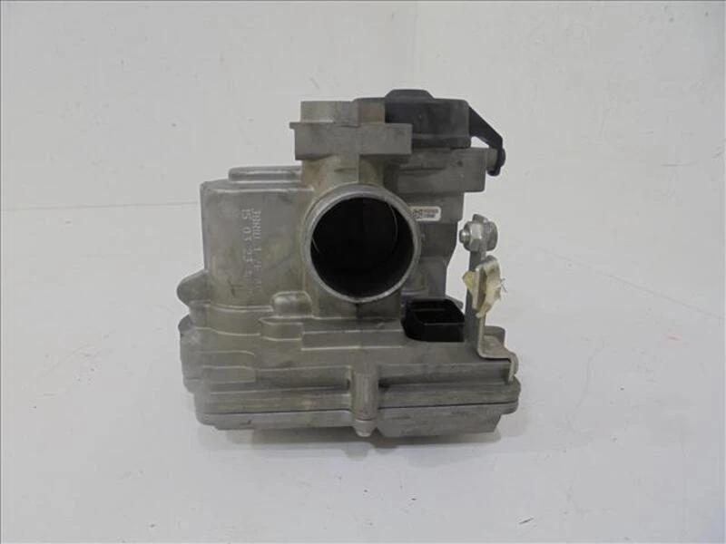 38RIV1.ED2 rampe injection pour PIAGGIO (VESPA) MP3 500 LT 2016 25023 - Photo 1/4