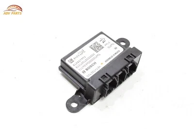 Chevrolet Suburban 2018-2020 unidad de módulo de control de asistencia de estacionamiento OEM Foto 1 de 4