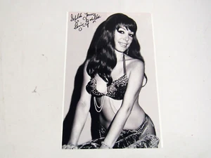 Foto Burlesque firmata a mano Delilah Jones / Doris Gohlke 7,5"x11" autografo - Foto 1 di 3
