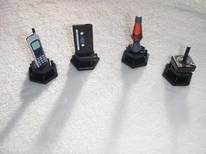 Vintage 2003 Trivial Pursuit DVD POPKULTUR 4 Icon Tokens Mover NUR - Bild 1 von 3