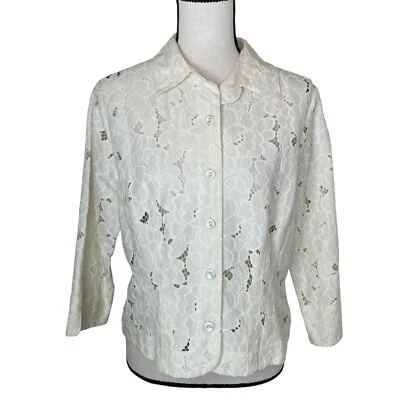 Top Cabi para mujer mediano blanco cuello manga 3/4 abotonada encaje floral algodón Foto 1 de 4
