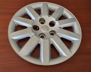Chrysler Sebring OEM Hubcap 2007-2010 USED 16-inch Wheel Cover 8025, 5272553AB - Picture 1 of 6