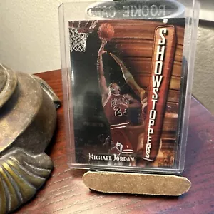 1997 TOPPS FINEST #271 MICHAEL JORDAN SHOWSTOPPERS “Common” - Picture 1 of 3