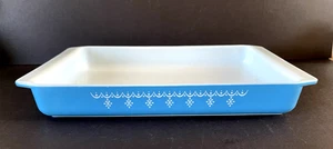 Pyrex Snowflake Garland Lasagna Casserole Baking Dish #933 Blue 13.5 x 8.75 - Picture 1 of 7