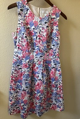 Vestido Charter Club Talla 6P Colorido Floral Ajuste y Acampanado Fluido Sin Mangas Plisado Foto 1 de 4