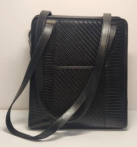Italienische schwarze Lederhandtasche/Beuteltasche wie Webmuster feste Struktur gebraucht, in einwandfreiem Zustand - Bild 1 von 16