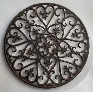 Cast Iron Circular Outdoor Wall Decorative Trivet Ornate Heart Design Round 17” - Picture 1 of 3