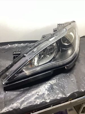 Faro halógeno/led para conductores izquierdos Chrysler Pacifica 2019-2020 68415347AC OEM Foto 1 de 4