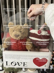 100% Authentic ❤️ Jellycat New Bartholomew Bear 'heartthrob' & Cheri Cake Rare! - Picture 1 of 3