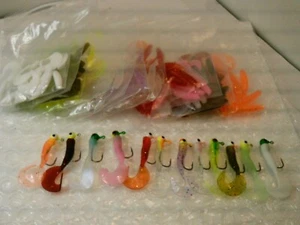 132 total-120 Crappie soft curly tail 1 -1/2 inch baits / 12 jig heads-12 colors - Picture 1 of 5