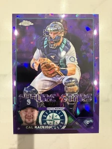 2023 Topps Cromo Zafiro Cal Raleigh Future Stars/10 Marineros Púrpura - Imagen 1 de 2