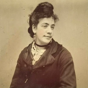 Tintype Photo Victorian Woman Smirking Jewelry Earrings Fashion - Picture 1 of 6
