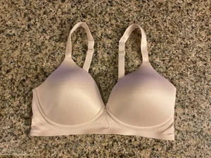 NWOT Bali Comfort Revolution Ultimate Wireless Support Bra 3462 Size Medium - Picture 1 of 13