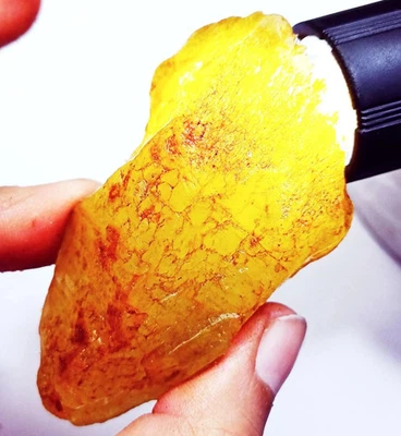 Natural Heliodor Yellow (Beryl) Rough Loose Gemstone 389.90+ Ct Certified - Image 1 of 4