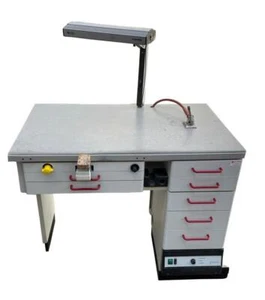 Freuding Einzelarbeitsplatz mit Absaugung, Arbeitstisch, Labortisch, Dental - Bild 1 von 4