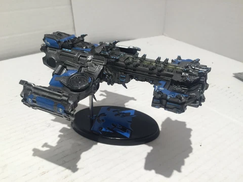 Dark Horse Deluxe Starcraft: Terran Battlecruiser Ship Replica, Multicolor Cover