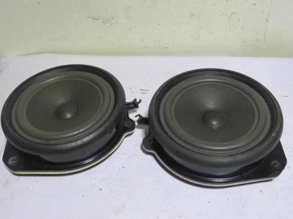 07 AUDI A4 QUATTRO DOOR SPEAKERS LEFT RIGHT PAIR - Image 1 of 4