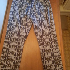 Lorna Jane Exercise Pants Ladies Size Small - Picture 1 of 4