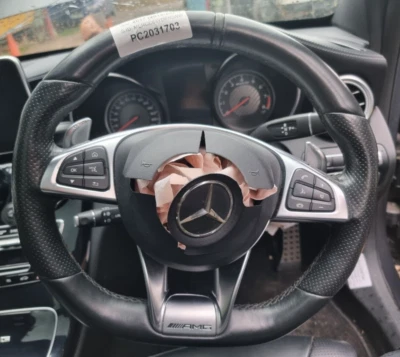 VOLANTE AMG multifunción MERCEDES-BENZ C63 W205 2015-2021 + CAMBIO DE PALETA Foto 1 de 4