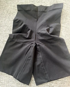 SPANX® Damen Medium Tummy Control Power Shorts Body Shaper in Cafe Au Lait - Bild 1 von 4