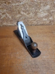 Vintage Stanley Bailey No.5 Plane Carpentry Tool Made in England - Picture 1 of 13