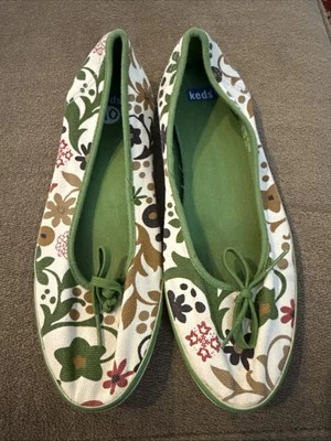 Tênis Feminino Keds Tamanho 10 Verde e Branco Floral (CT) - Imagem 1 de 4