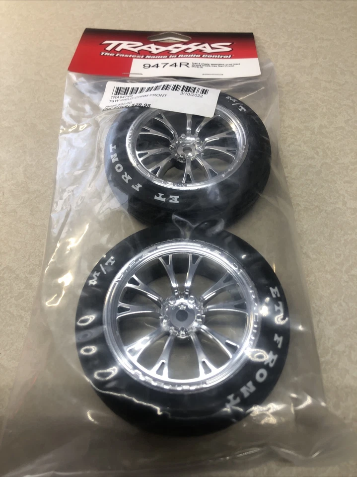 Traxxas 9474R Tires & Wheels Glued Weld Chrome Wheels Mickey Thompson ET TRA1 - Изображение 1 из 2