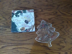 Candy Dish, Savoir Vivre, Christmas Tree Shape, 7 1\2", Pink & Green Accents - Picture 1 of 2